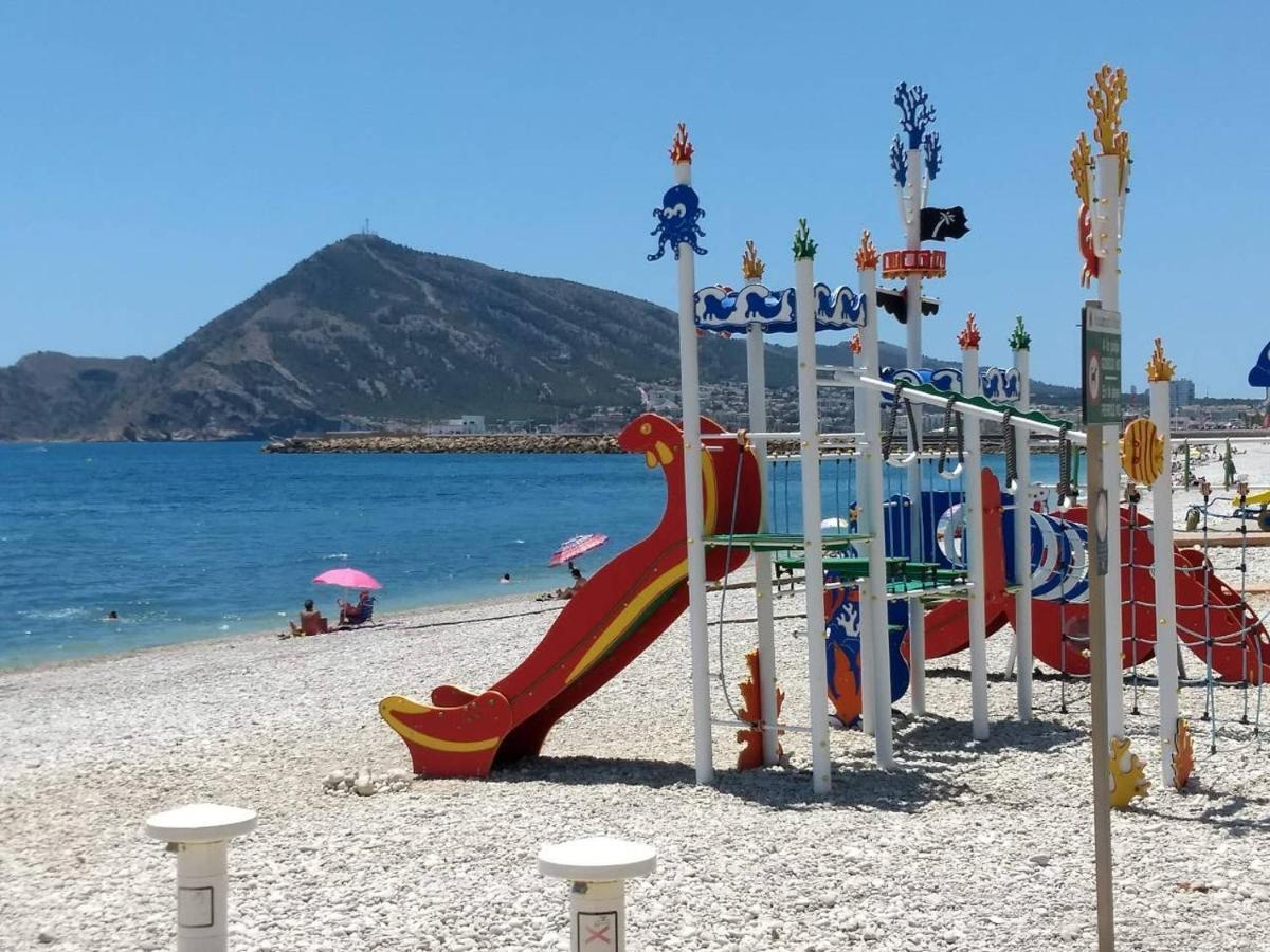 50 Meters To Beach! Ac - Wifi -Near City Center アルテア エクステリア 写真