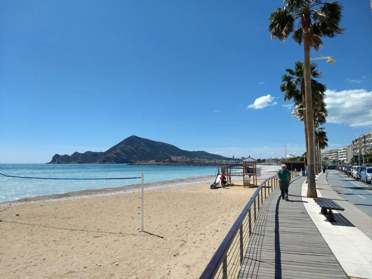 50 Meters To Beach! Ac - Wifi -Near City Center アルテア エクステリア 写真